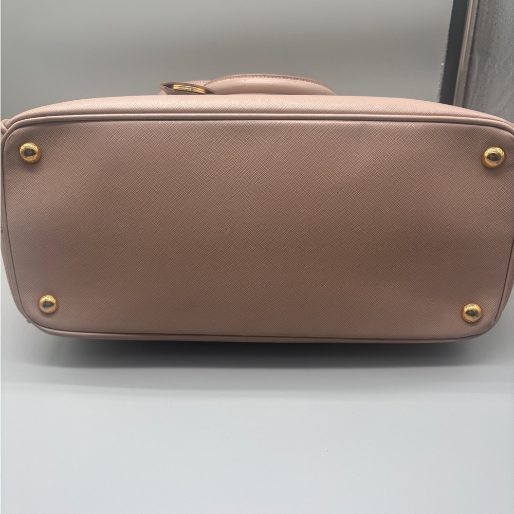 Prada Saffiano Satchel in Dusty Blush - Picture 3 of 12